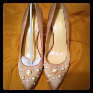 Nine West Sandy Pumps with Pearls